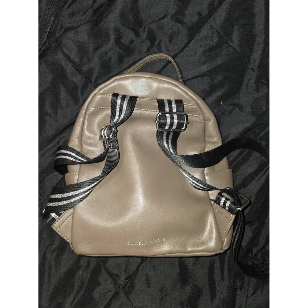 Danielle Nicole Harry Potter Hufflepuff tan mini backpack purse bag tote!
